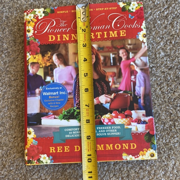 The Pioneer Woman Cooks Dinnertime Cookbook by Ree Drummond hardcover - Picture 5 of 8